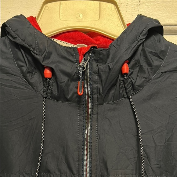 L.L. Bean Men's Black and Red Jacket - Picture 2 of 6